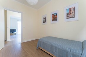 Spacious Apartment In Sori With Terrace