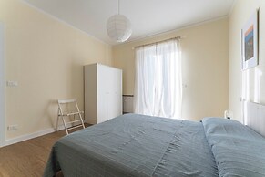 Spacious Apartment In Sori With Terrace