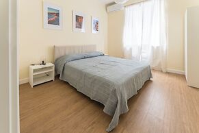 Spacious Apartment In Sori With Terrace