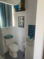 R and B Warm and Cosy Cabin