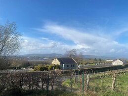 R and B Warm and Cosy Cabin