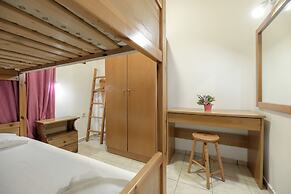 Anthi Studios & Apartments