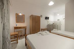 Anthi Studios & Apartments