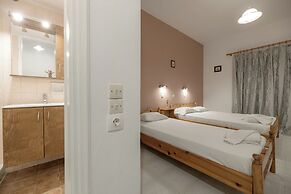 Anthi Studios & Apartments