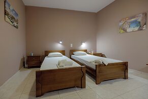 Anthi Studios & Apartments