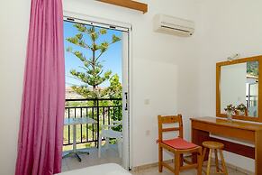 Anthi Studios & Apartments