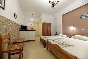 Anthi Studios & Apartments