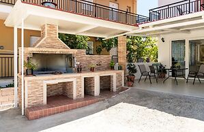 Anthi Studios & Apartments