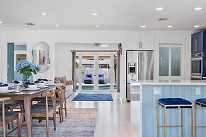 Blue Wave Retreat At Hollywood Beach 3 Bedroom Home