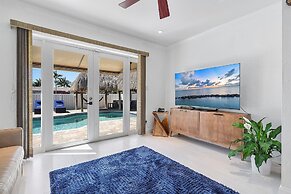 Blue Wave Retreat At Hollywood Beach 3 Bedroom Home