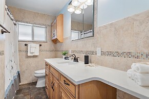 Blue Wave Retreat At Hollywood Beach 3 Bedroom Home