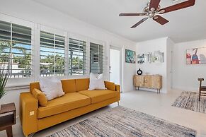Blue Wave Retreat At Hollywood Beach 3 Bedroom Home