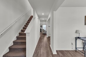 Quiet Retreat Perfect for Families 5 Bedroom Home