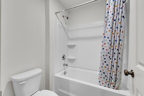 Quiet Retreat Perfect for Families 5 Bedroom Home