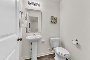 Quiet Retreat Perfect for Families 5 Bedroom Home