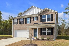 Quiet Retreat Perfect for Families 5 Bedroom Home