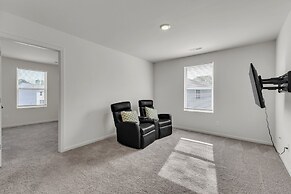 Quiet Retreat Perfect for Families 5 Bedroom Home