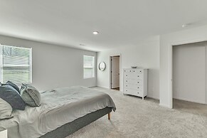 5br Pet Friendly Retreat With Garage Parking 5 Bedroom Home