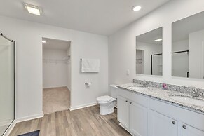 5br Pet Friendly Retreat With Garage Parking 5 Bedroom Home
