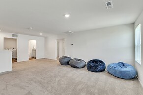 5br Pet Friendly Retreat With Garage Parking 5 Bedroom Home