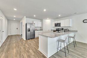 5br Pet Friendly Retreat With Garage Parking 5 Bedroom Home