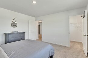 5br Pet Friendly Retreat With Garage Parking 5 Bedroom Home