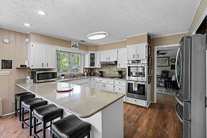 Cosby Mountain Lodge 4 Bedroom Home