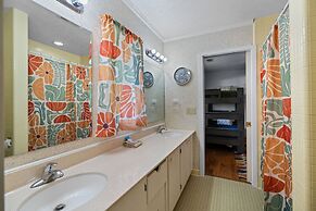 Cosby Mountain Lodge 4 Bedroom Home