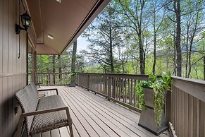 Cosby Mountain Lodge 4 Bedroom Home