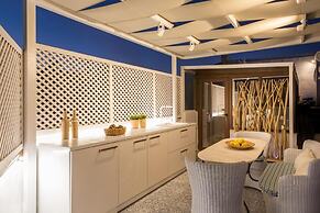 Roof Garden-Panoramic View and Jacuzzi