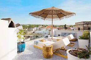 Roof Garden-Panoramic View and Jacuzzi