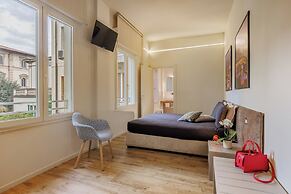 Lucy Florence Charming Modern Apartment