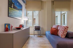 Lucy Florence Charming Modern Apartment