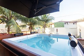 Bz78 Centro Cobertura com 2 suítes e SPA