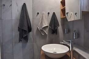 Cycladic home in Kampos by GHH