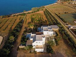 Cycladic home in Kampos by GHH