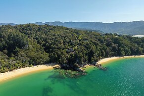 Exclusive Suite - Ocean Views & Beach