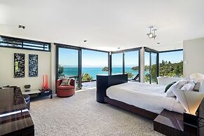Exclusive Suite - Ocean Views & Beach