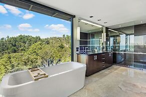 Exclusive Suite - Ocean Views & Beach