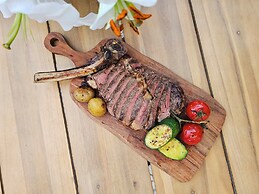 Exclusive Suite - Ocean Views & Beach