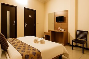 Gurjeet Hotel by Urban Galaxy near Golden Temple