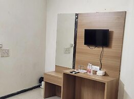 Gurjeet Hotel by Urban Galaxy near Golden Temple