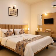 Gurjeet Hotel by Urban Galaxy near Golden Temple