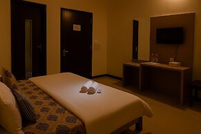 Gurjeet Hotel by Urban Galaxy near Golden Temple