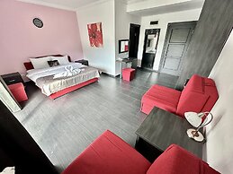 Guest House West Gate