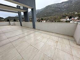 Guest House West Gate