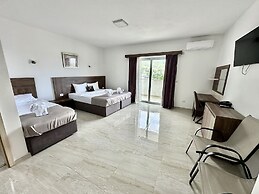 Guest House West Gate