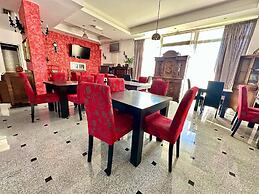 Guest House West Gate