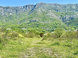 Guest House West Gate