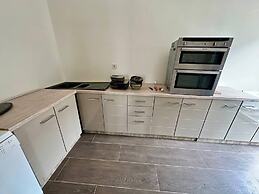 Guest House West Gate